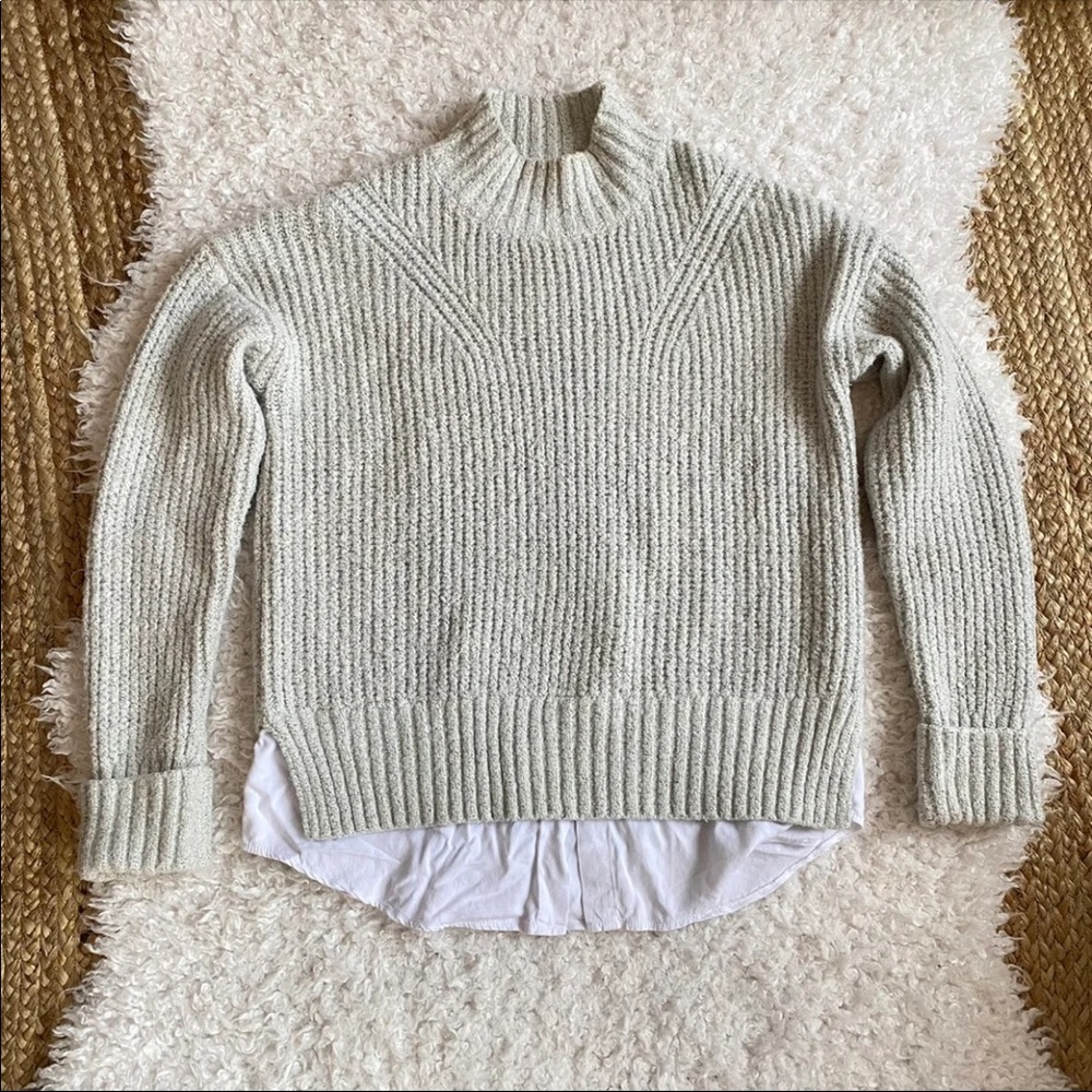 Hem & Thread Grey Sweater Small